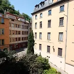Honore Suite Vue Saone