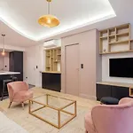 Suite Victor Hugo 1 : Bel Appartement T2 Neuf