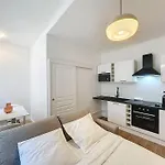 Cosy Studio, Centre Ville Thomassin 1