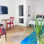 Charmant Studio Tete Dor Lyon