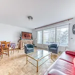 Guestready - Tranquil Escape In The City