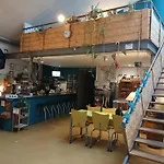 Alter\'Hostel