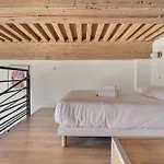 Charming Apartment With An Unobstructed View