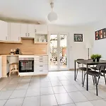 Le Murier - Maison De Ville Avec Patio Parking - 6 Pers