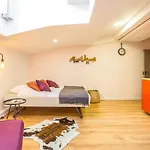 Charming Little Next In Vieux-Lyon By Guestready