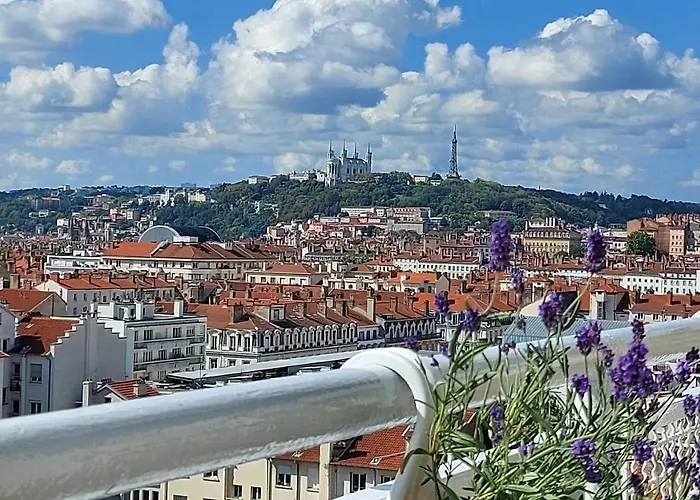 Plein Sud Terrasse Climatisation Garage Netflix