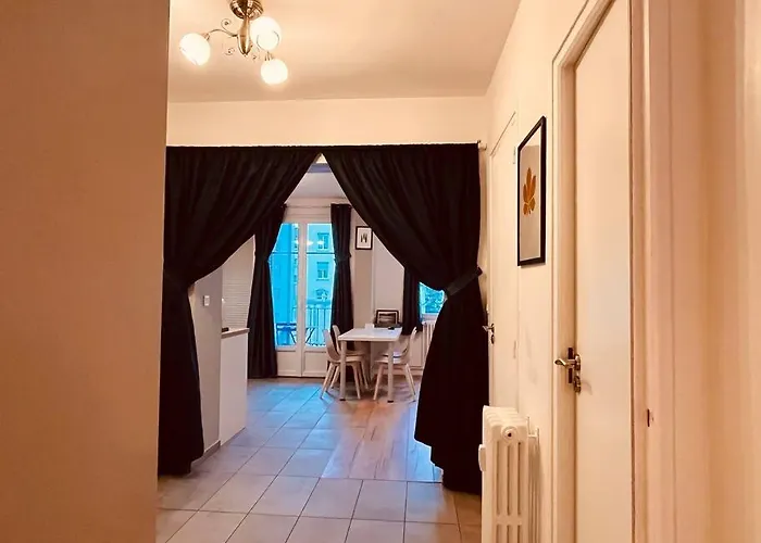 Residence Traversant Elegant - Parking Prive