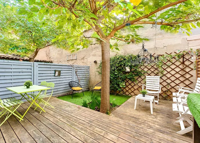 Le Murier - Maison De Ville Avec Patio Parking - 6 Pers