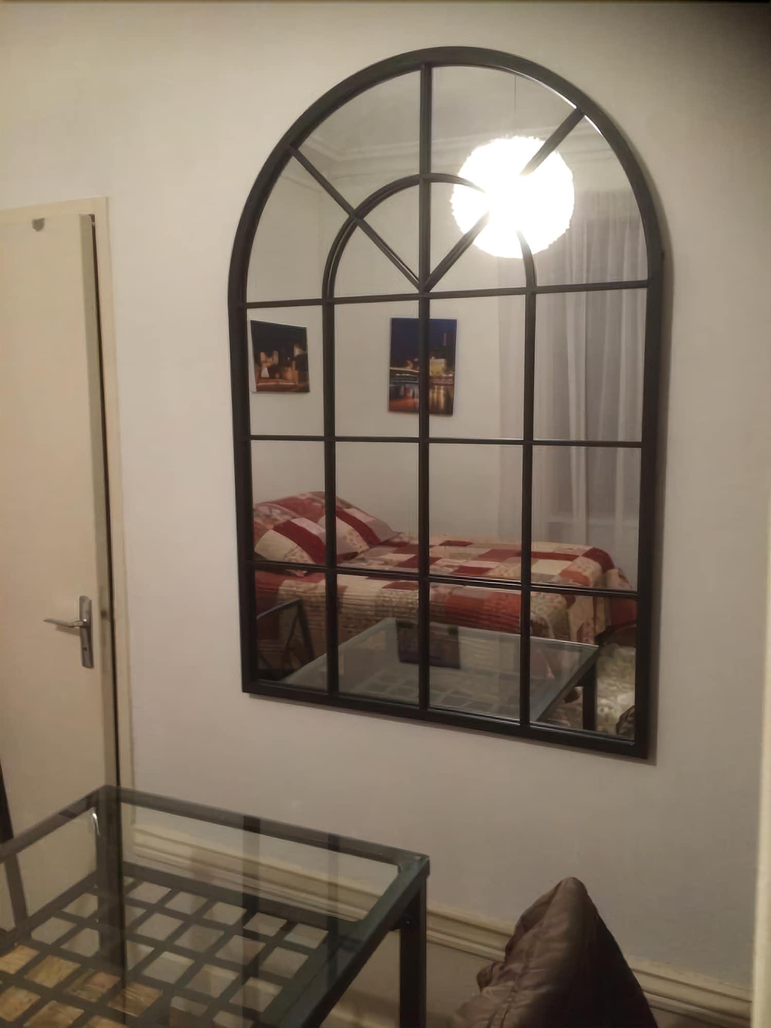 B&B 