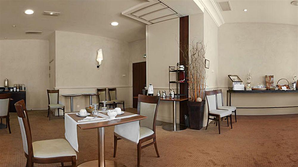 Apartahotel Warwick Reine Astrid - Lyon