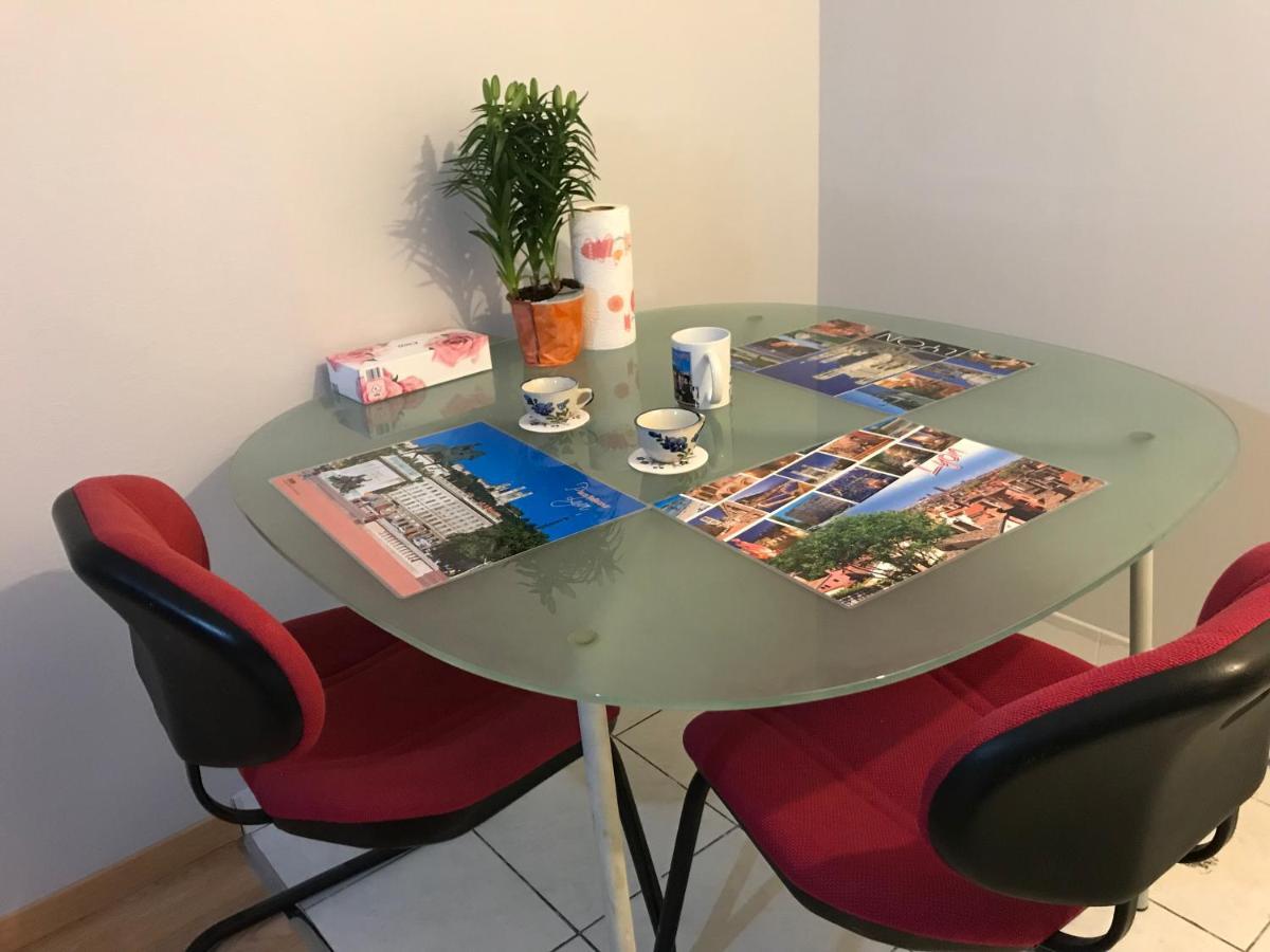 Chez Sophie - Part *