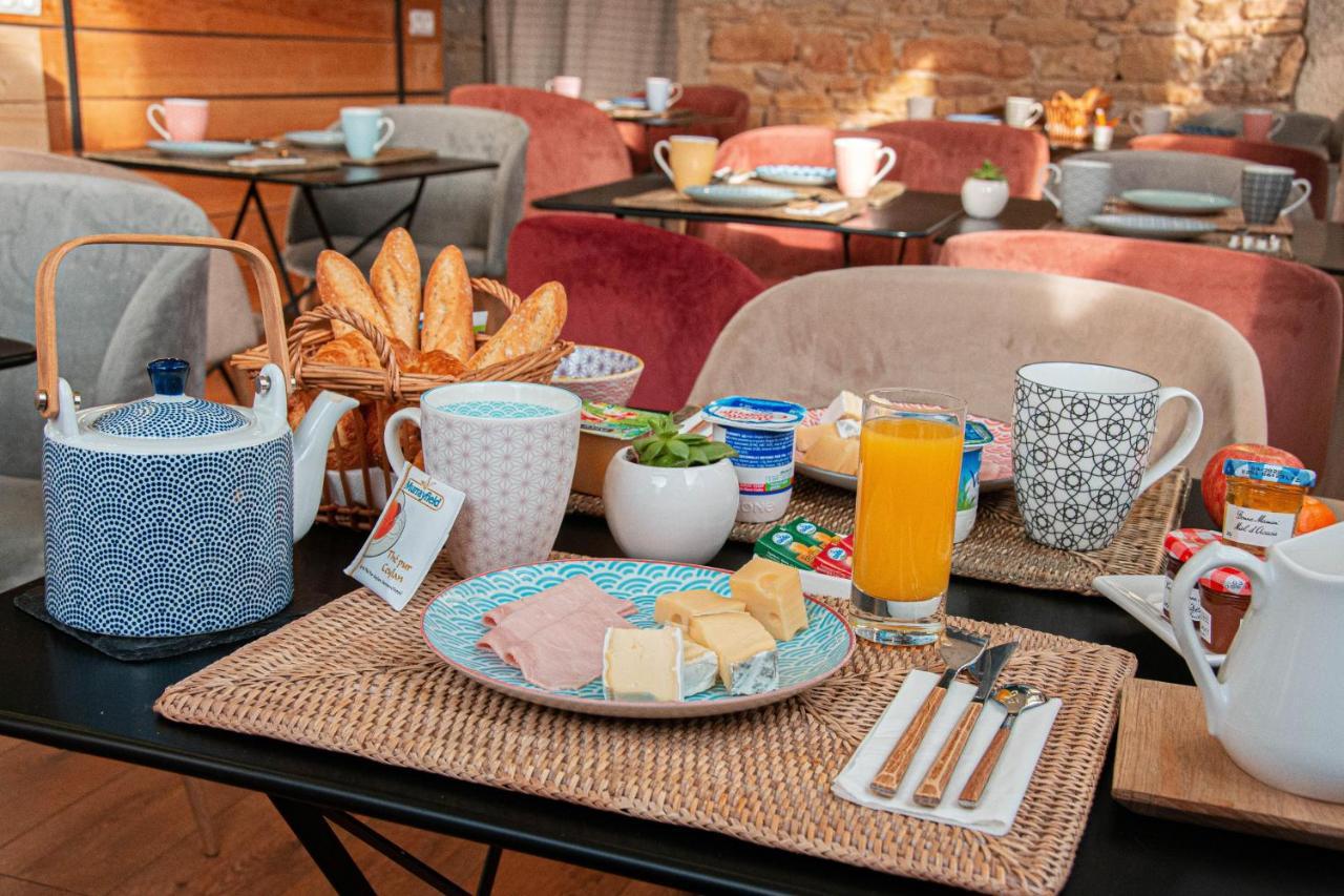 Hotelo Charité Hotel 3*
