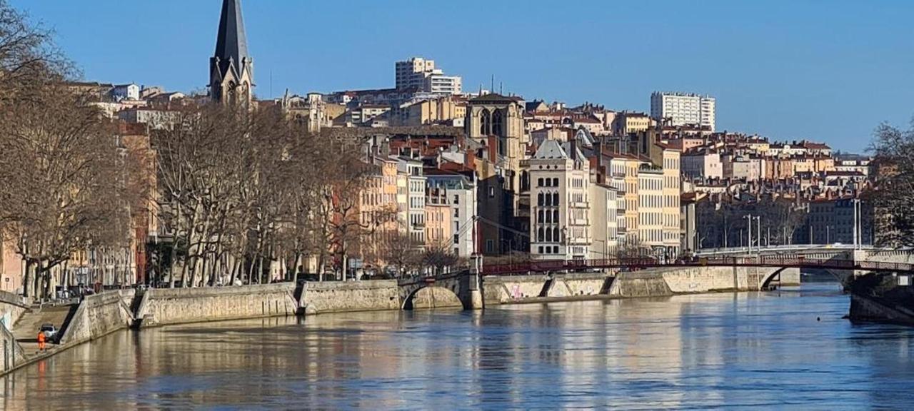 Apartment Porte Du Vieux Lyon, Vue Sur La Saone