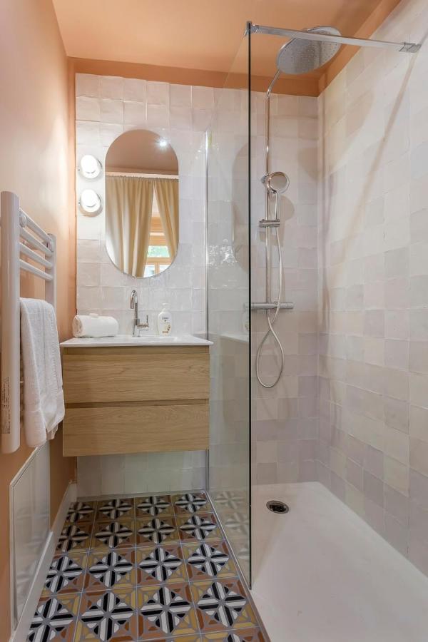 Hamac Suites - Pink - Ideal Couple Apartment