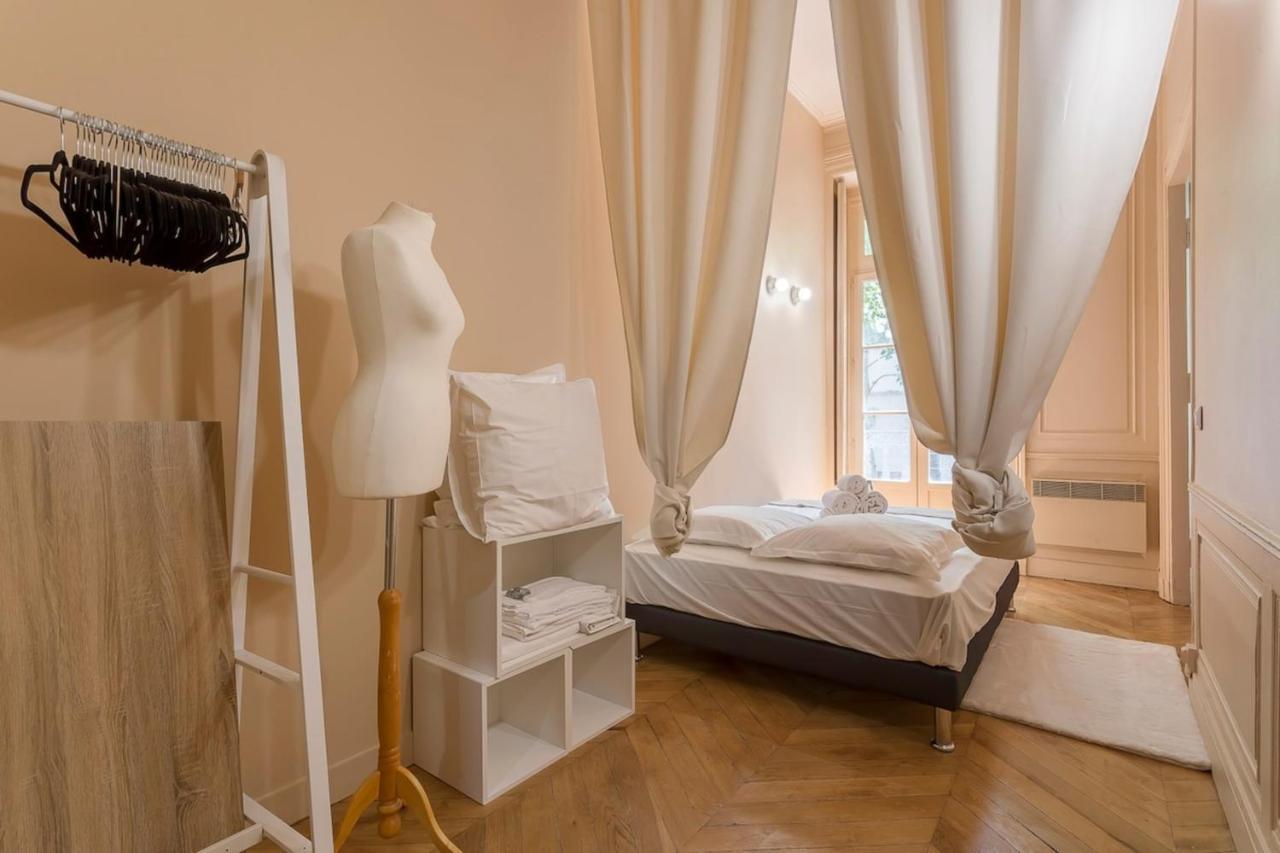 Hamac Suites - Pink - Ideal Couple Apartment