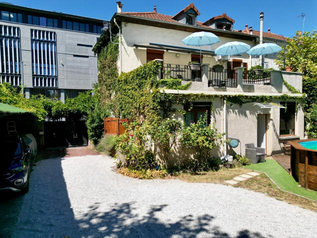 B&B 