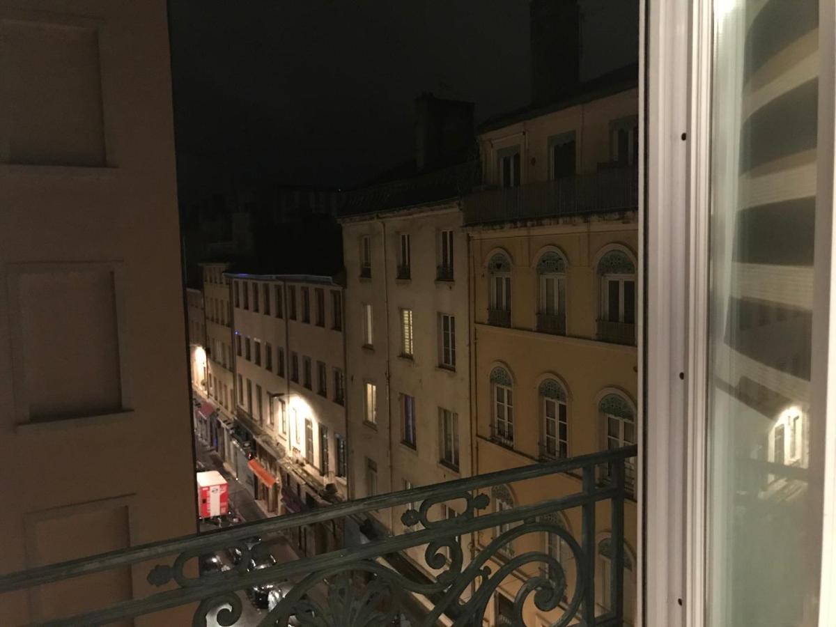 Joli Au Centre De Apartment *