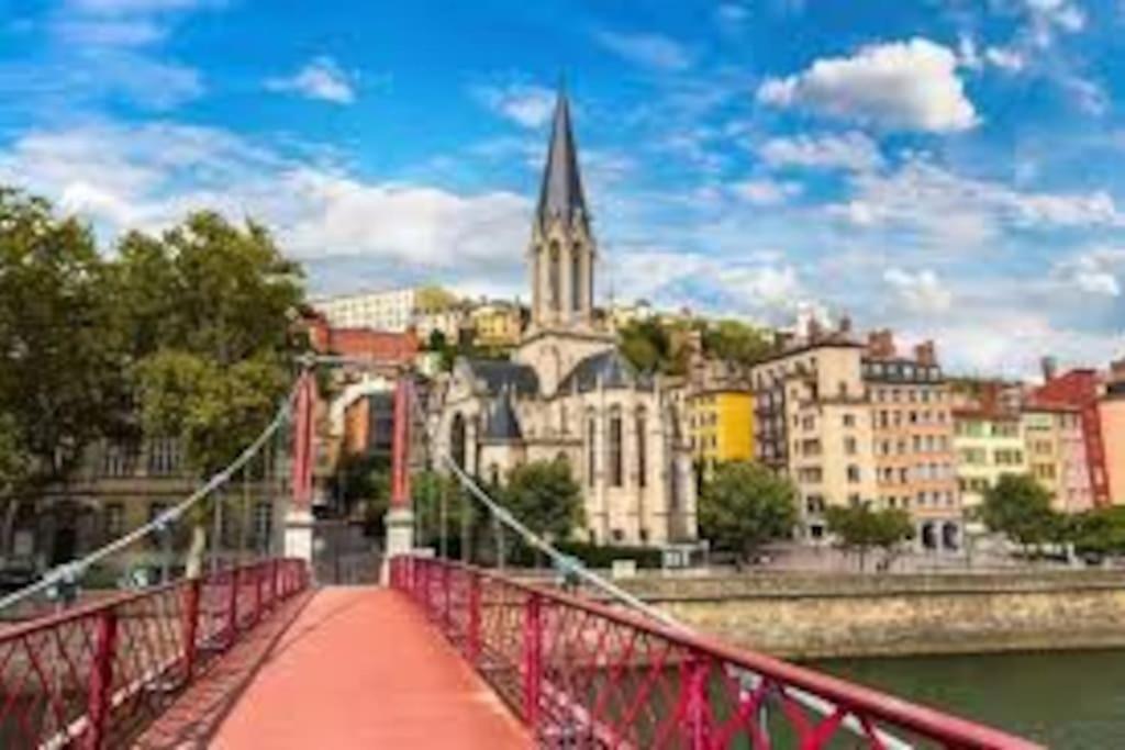 Pepite Rare 8 Personnes Au Coeur Battant Du Vieux Appartement