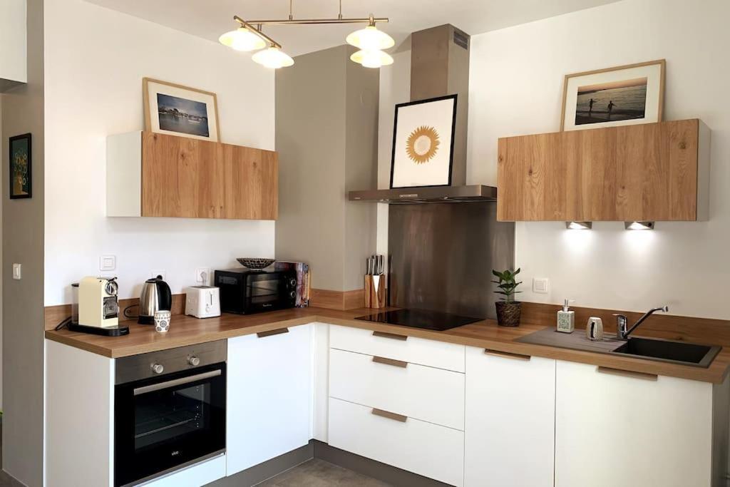 Traversant Elegant - Parking Prive Appartement Lyon