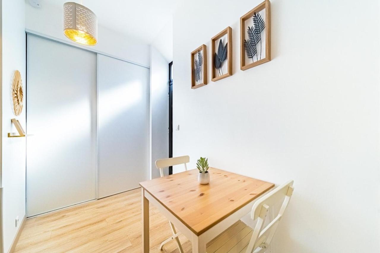 Le Petit Cottin Cosy 2 Pers Metro Valmy Apartment *