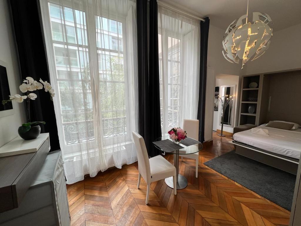 Apartment Le Lumineux - Le Chic En Hypercentre - Bellecour