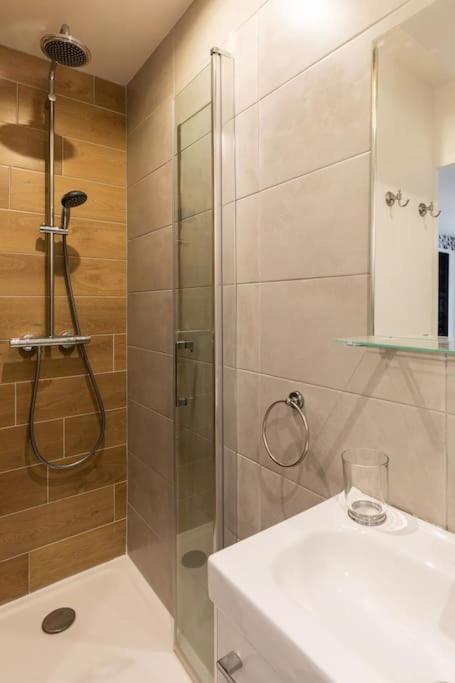 Le Flesselles - Hyper Centre - Calme Et Cosy Appartement *