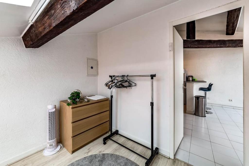 For 4 People With View Of Fourviere Ail Apartment