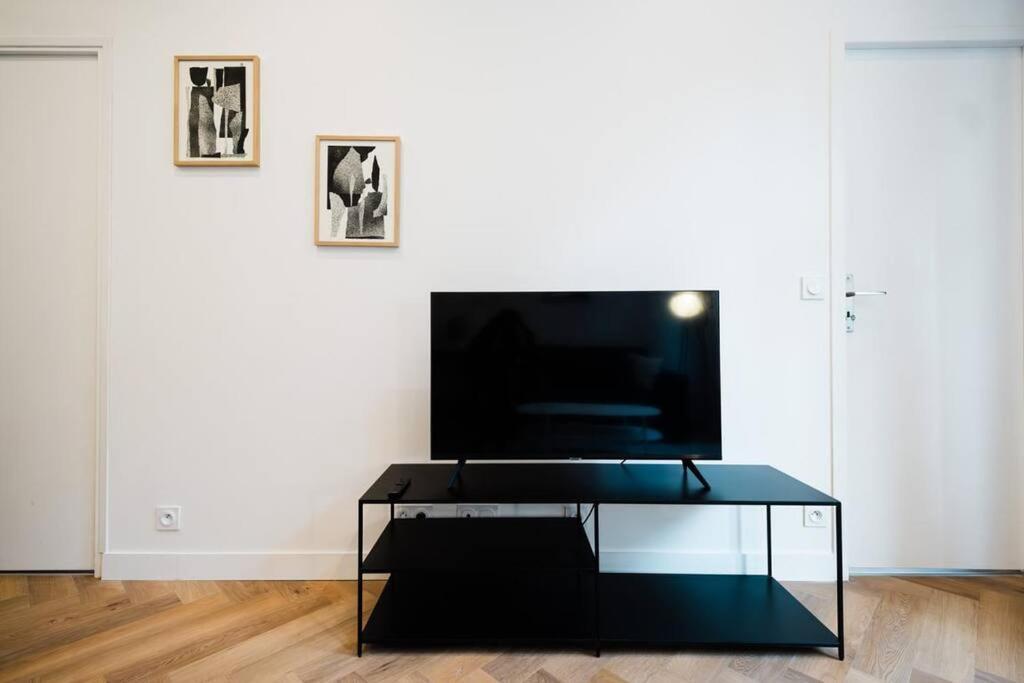 Apartamento Bright And Peaceful T2 In Town Center Ail