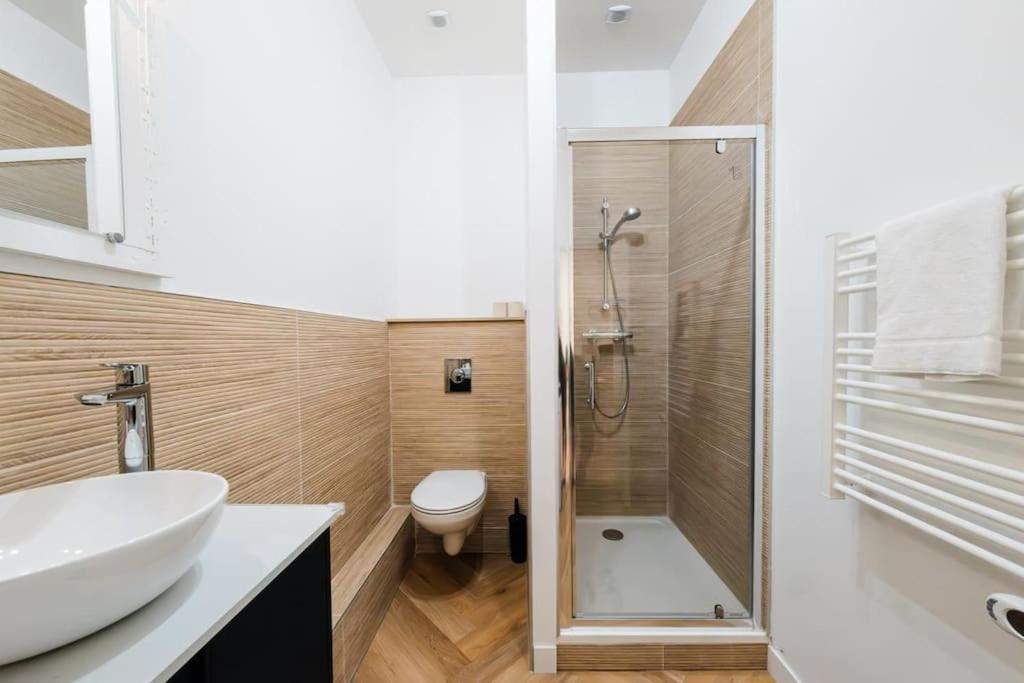 Bright And Peaceful T2 In Town Center Ail Apartamento *