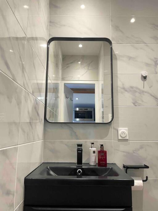 Apartment New / Belle Et Rebelle Avec Jacuzzi Lyon