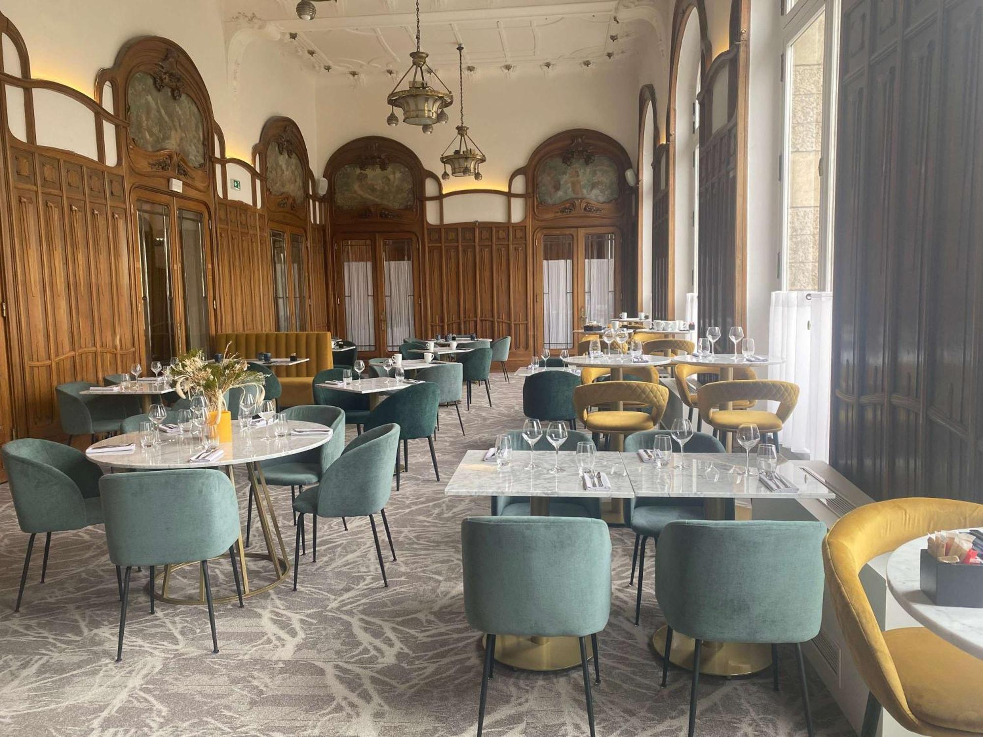 Hotel Mercure Centre Chateau Perrache 4*