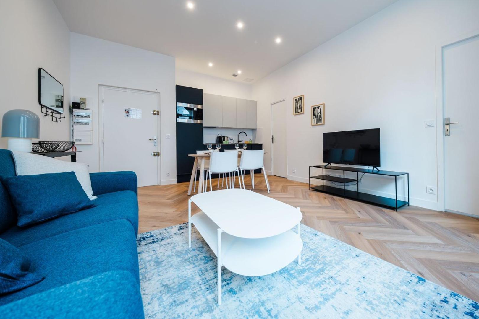 Apartamento Bright And Peaceful T2 In Town Center Ail