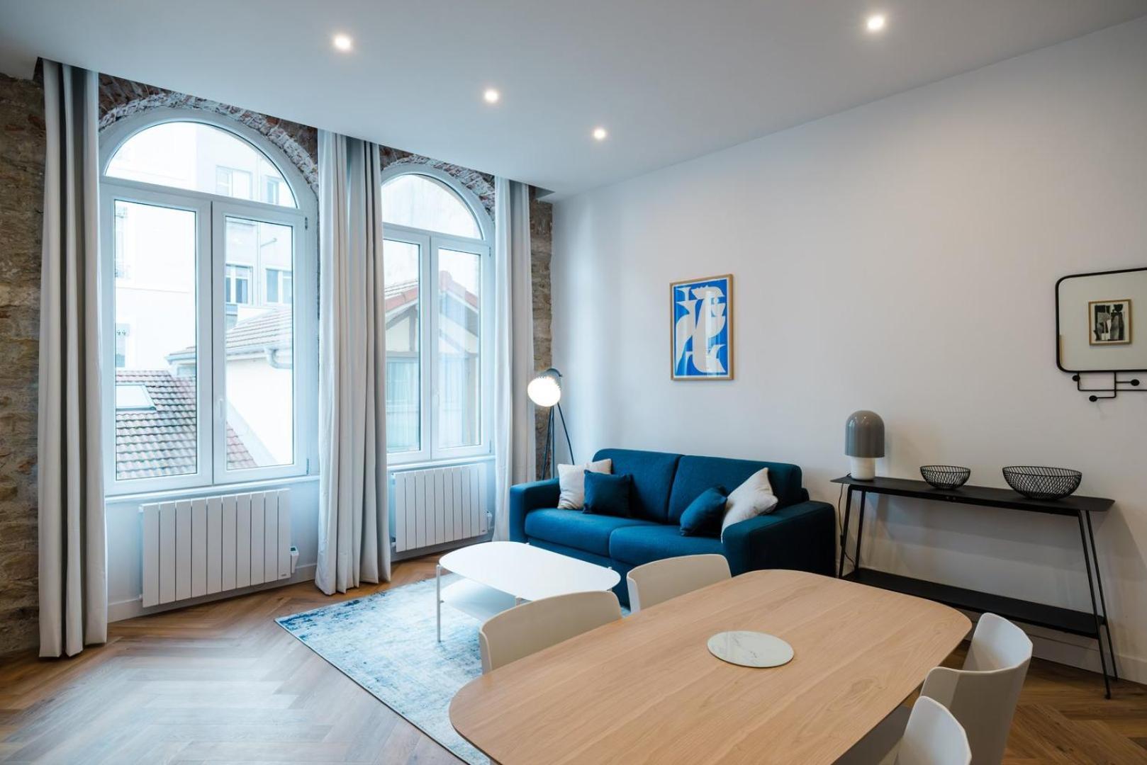 Bright And Peaceful T2 In Town Center Ail Apartamento
