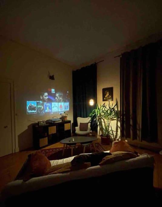 Petit Cine Croix-roussien *
