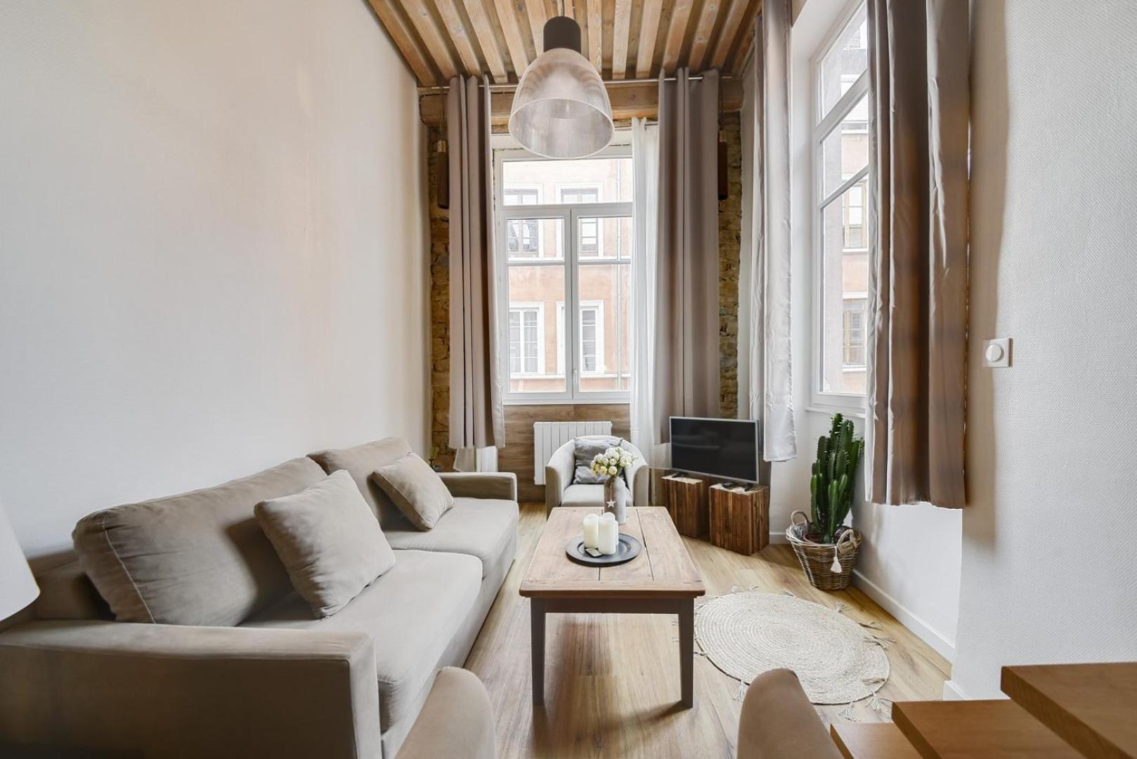 Appartement Guestready - Magnificent Duplex Canut Hypercentre *