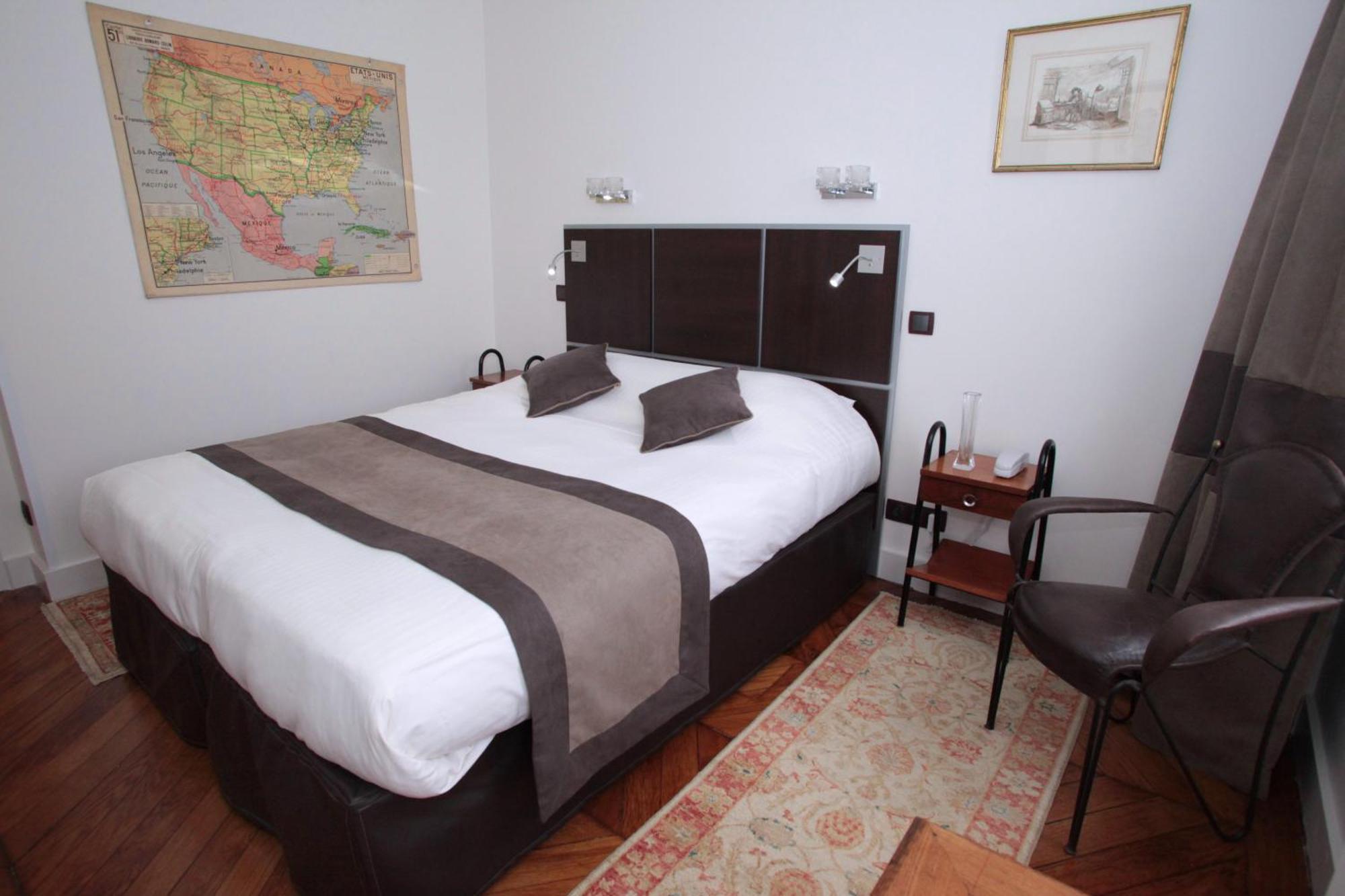 Des Celestins Hotel 3*