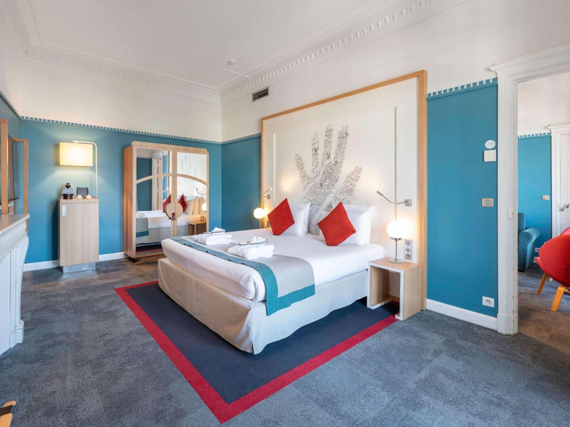 Mercure Centre Chateau Perrache 4*