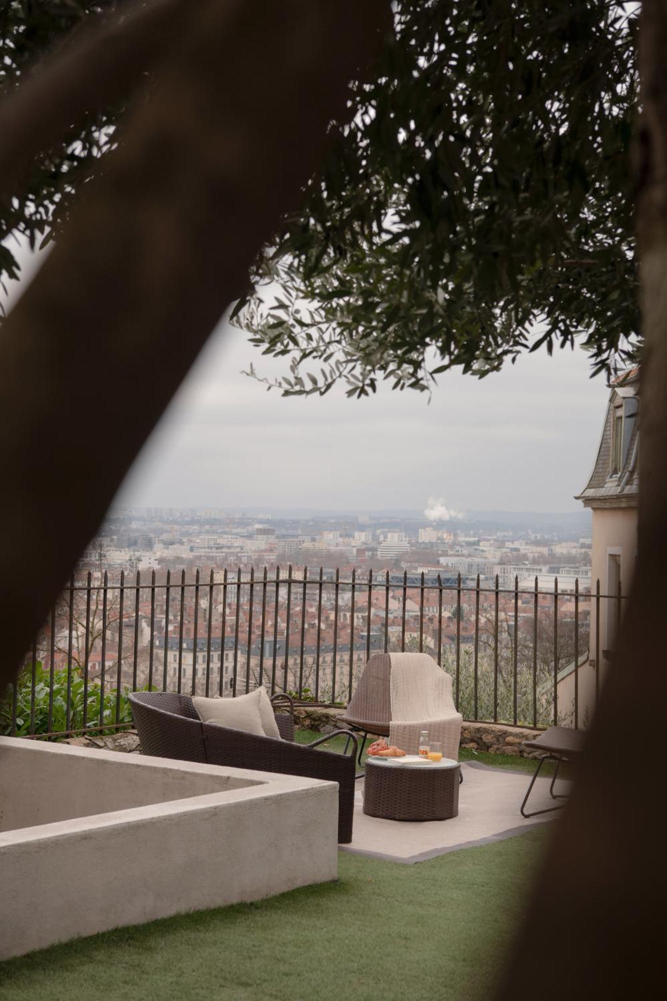 Mihotel Le Gourguillon Hotel 2*