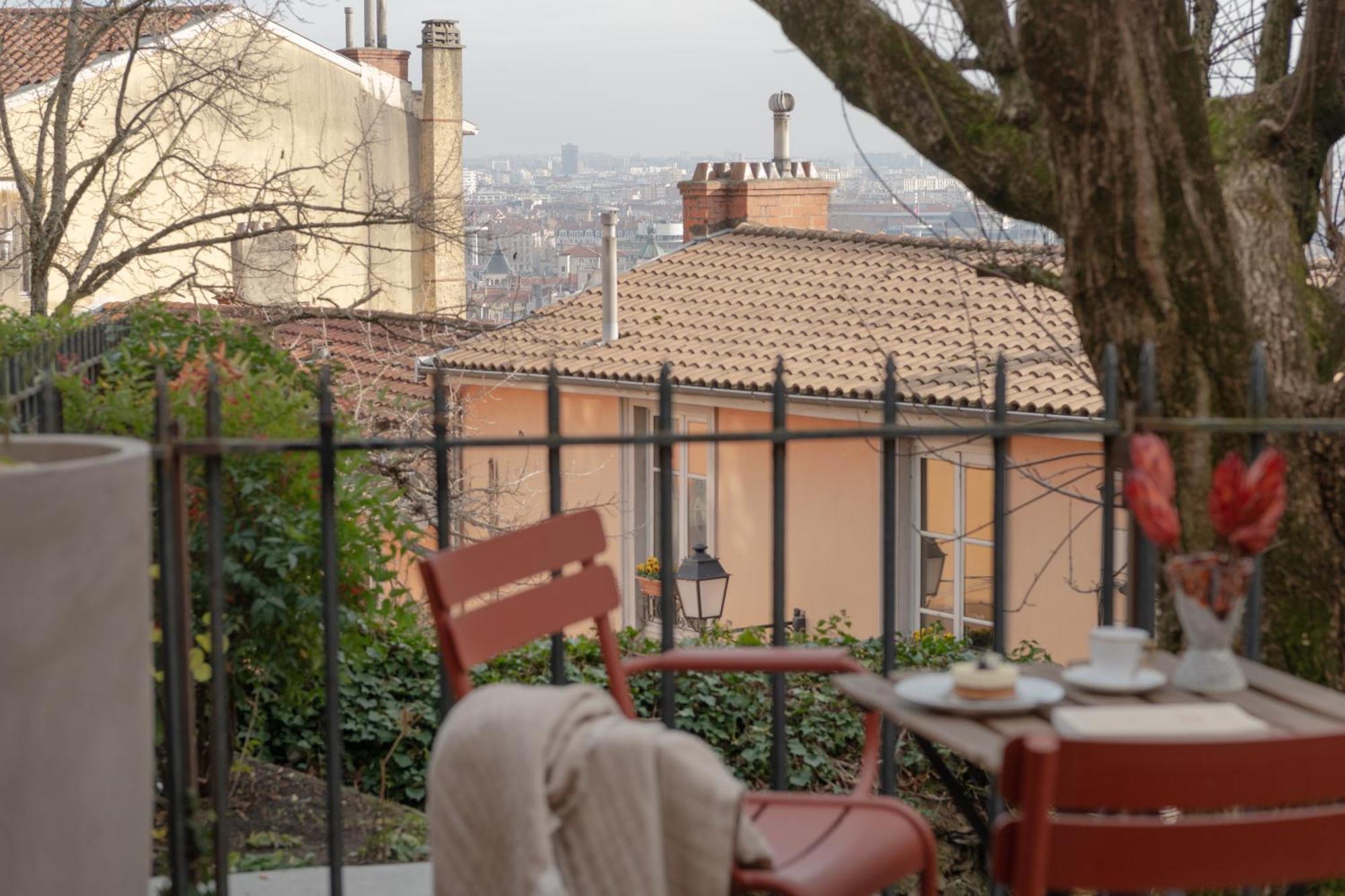 Mihotel Le Gourguillon 2*