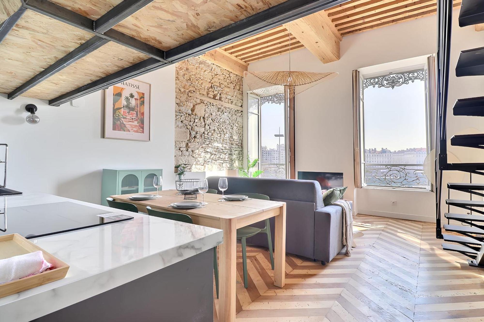 Appartement Charming With An Unobstructed View *