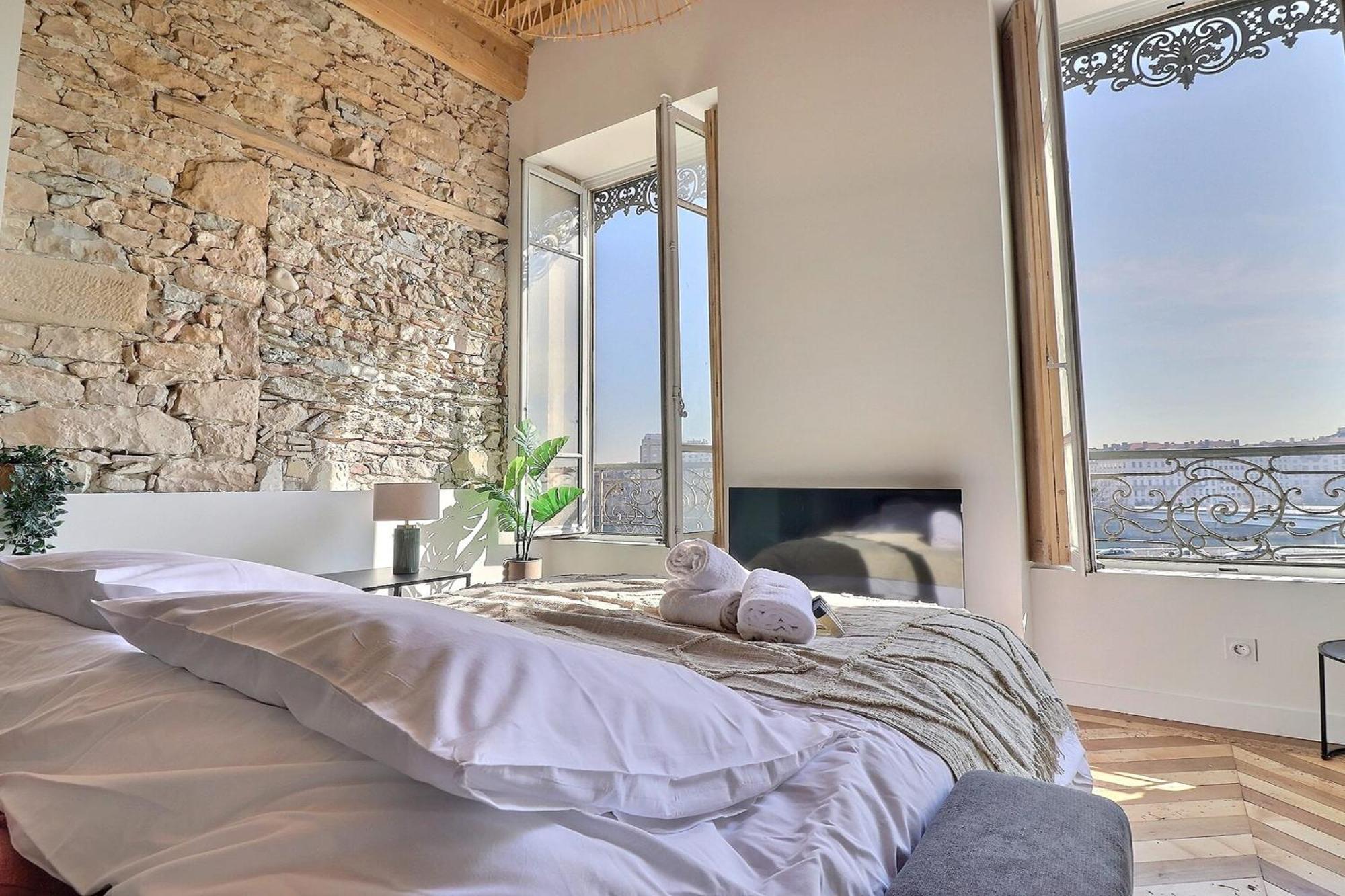 Charming With An Unobstructed View Appartement