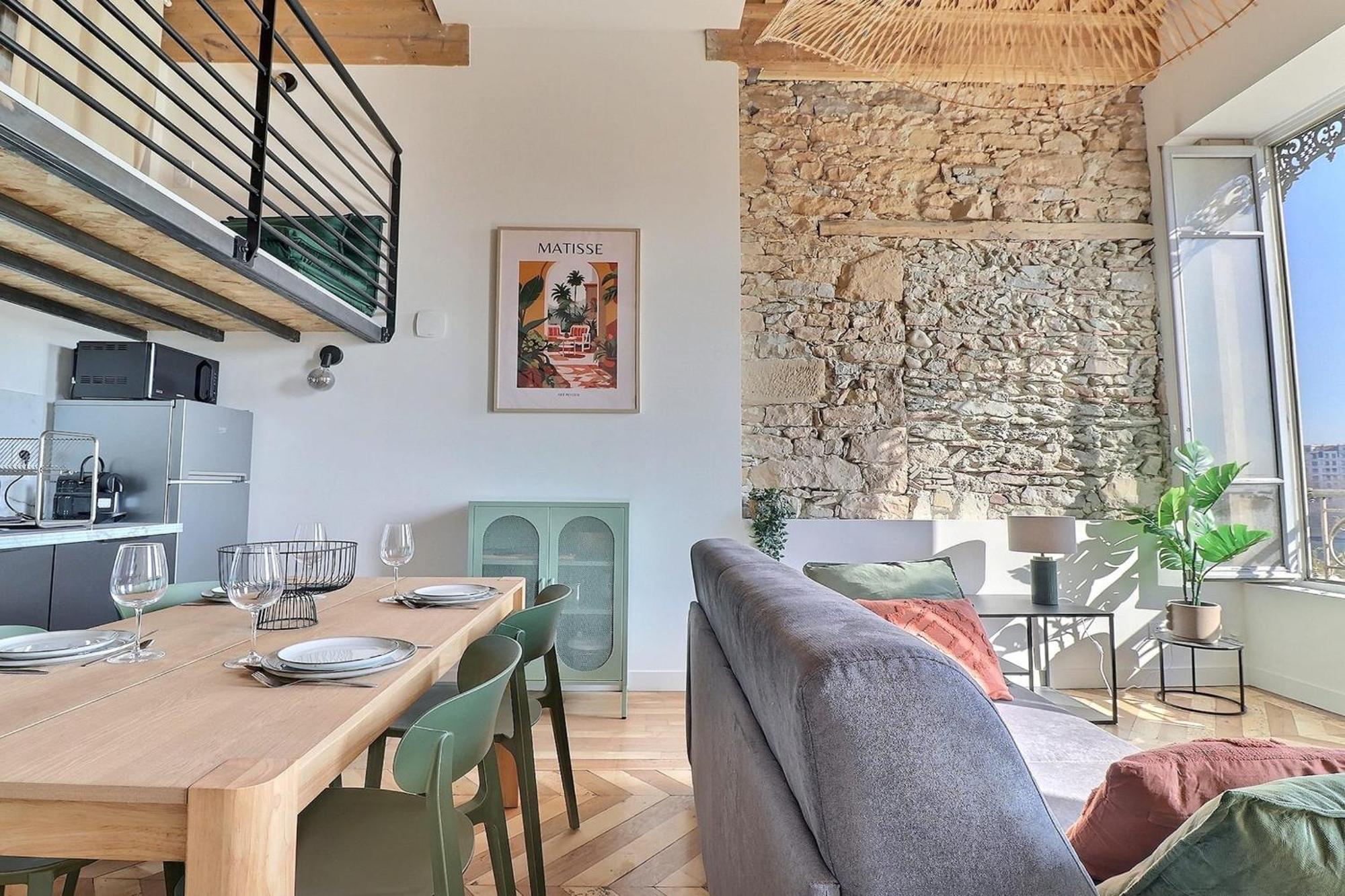 Appartement Charming With An Unobstructed View
