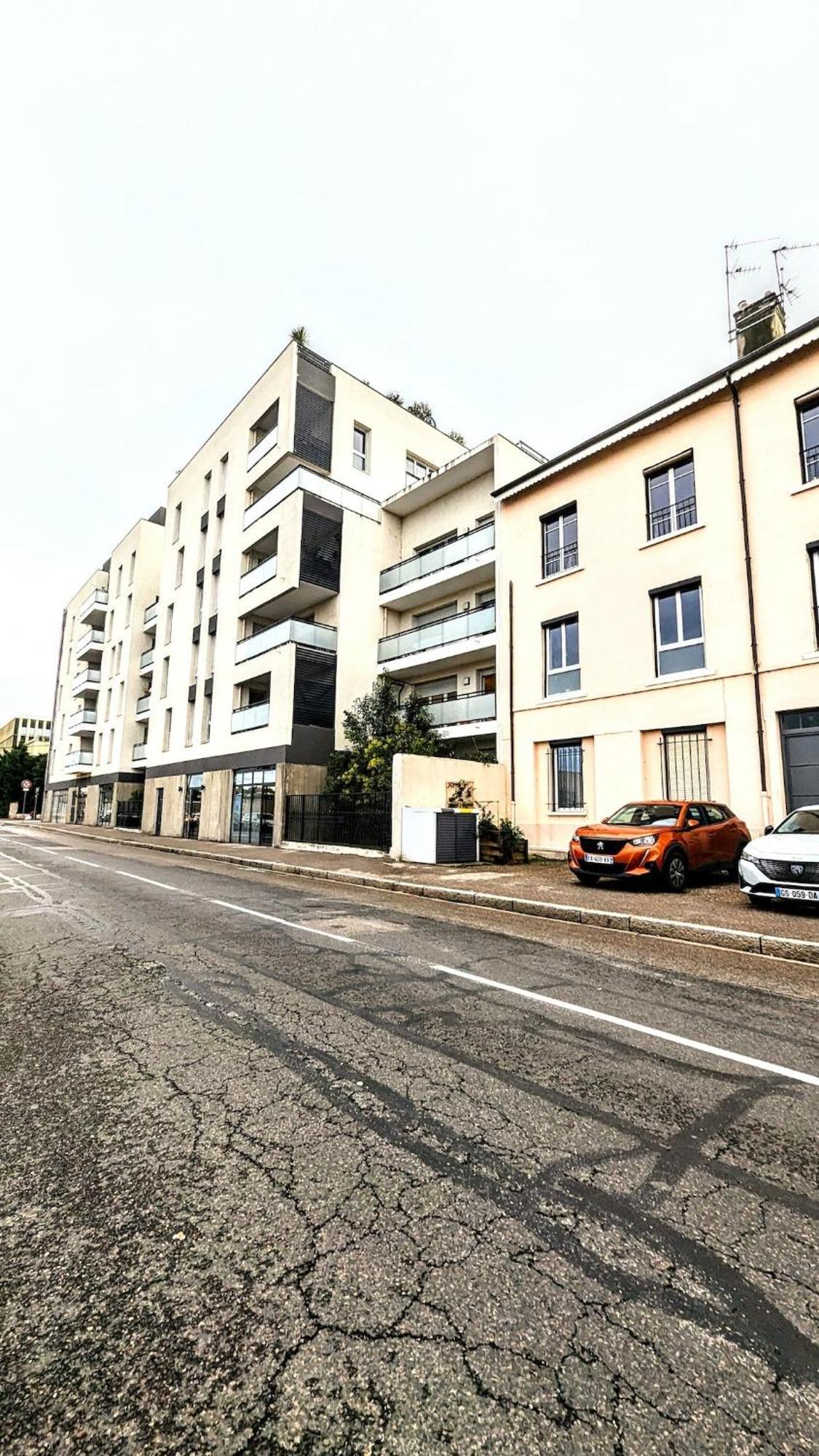 7 Appartement *
