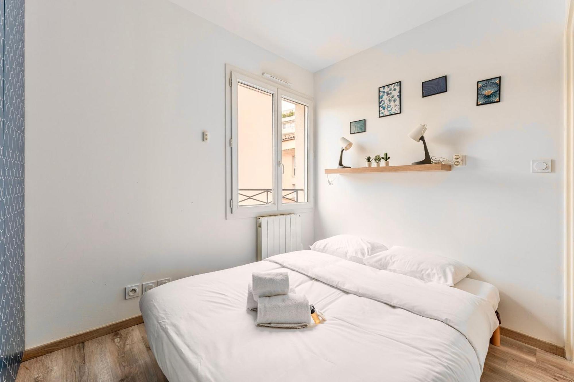 Ferienhaus Le Murier - Maison De Avec Patio Parking - 6 Pers Lyon
