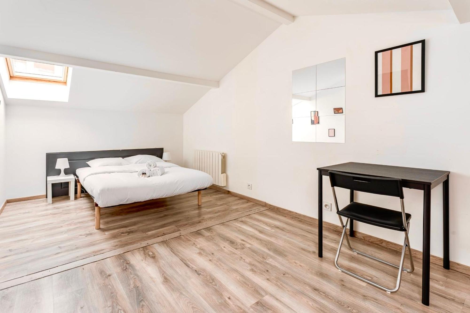 Le Murier - Maison De Avec Patio Parking - 6 Pers Ferienhaus