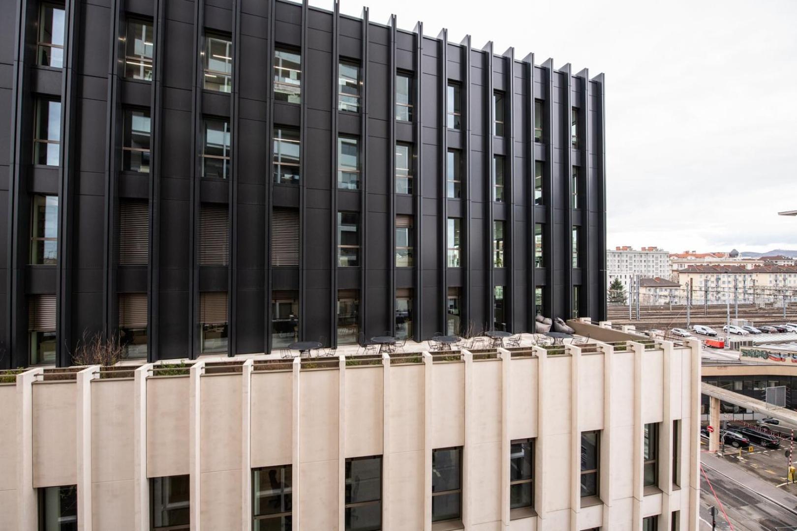Le Cosmo - Premium W/ Terrace- Part Dieu Apartment *