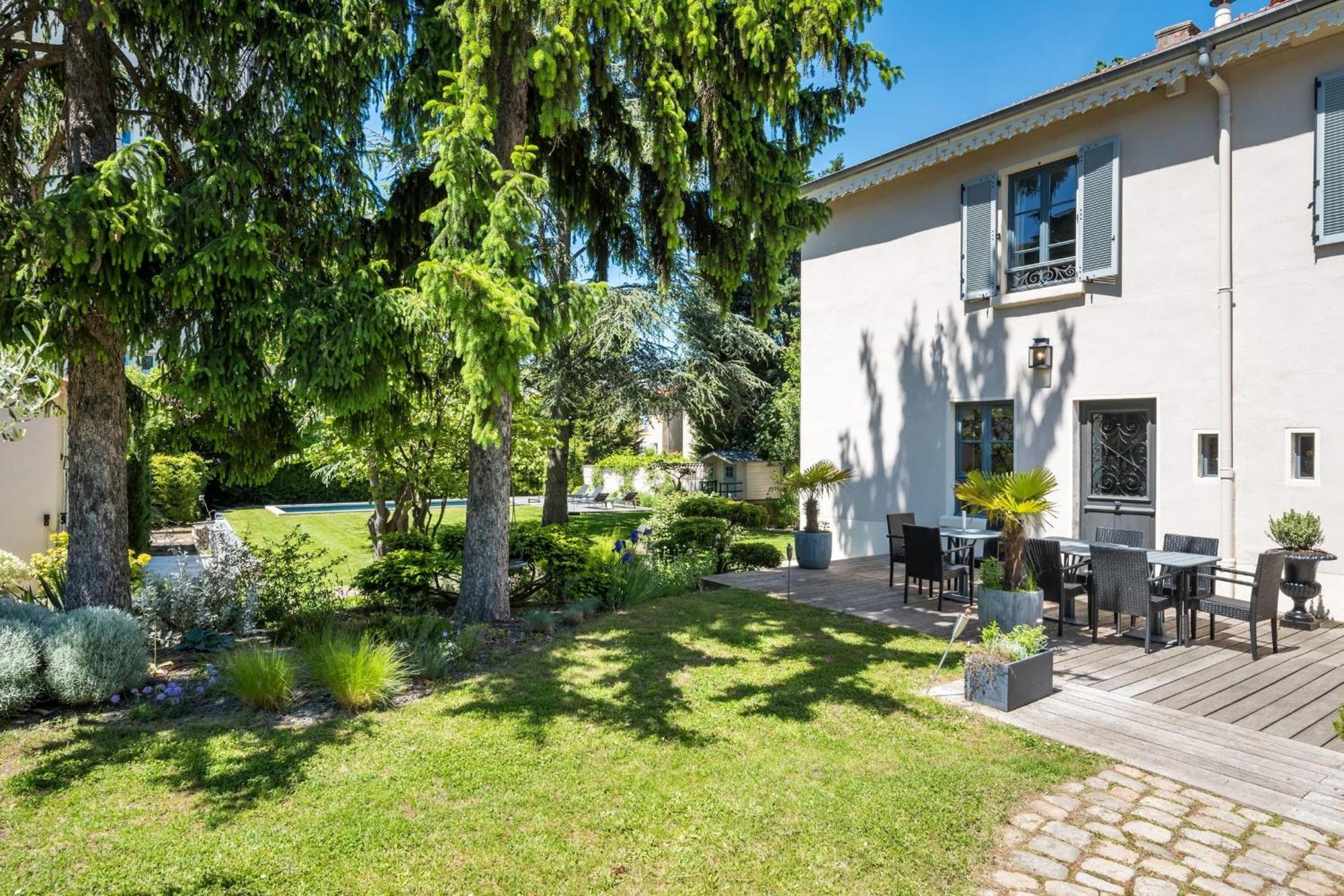 Le Cedre Du Liban -urban Chic House In The Villa Lyon