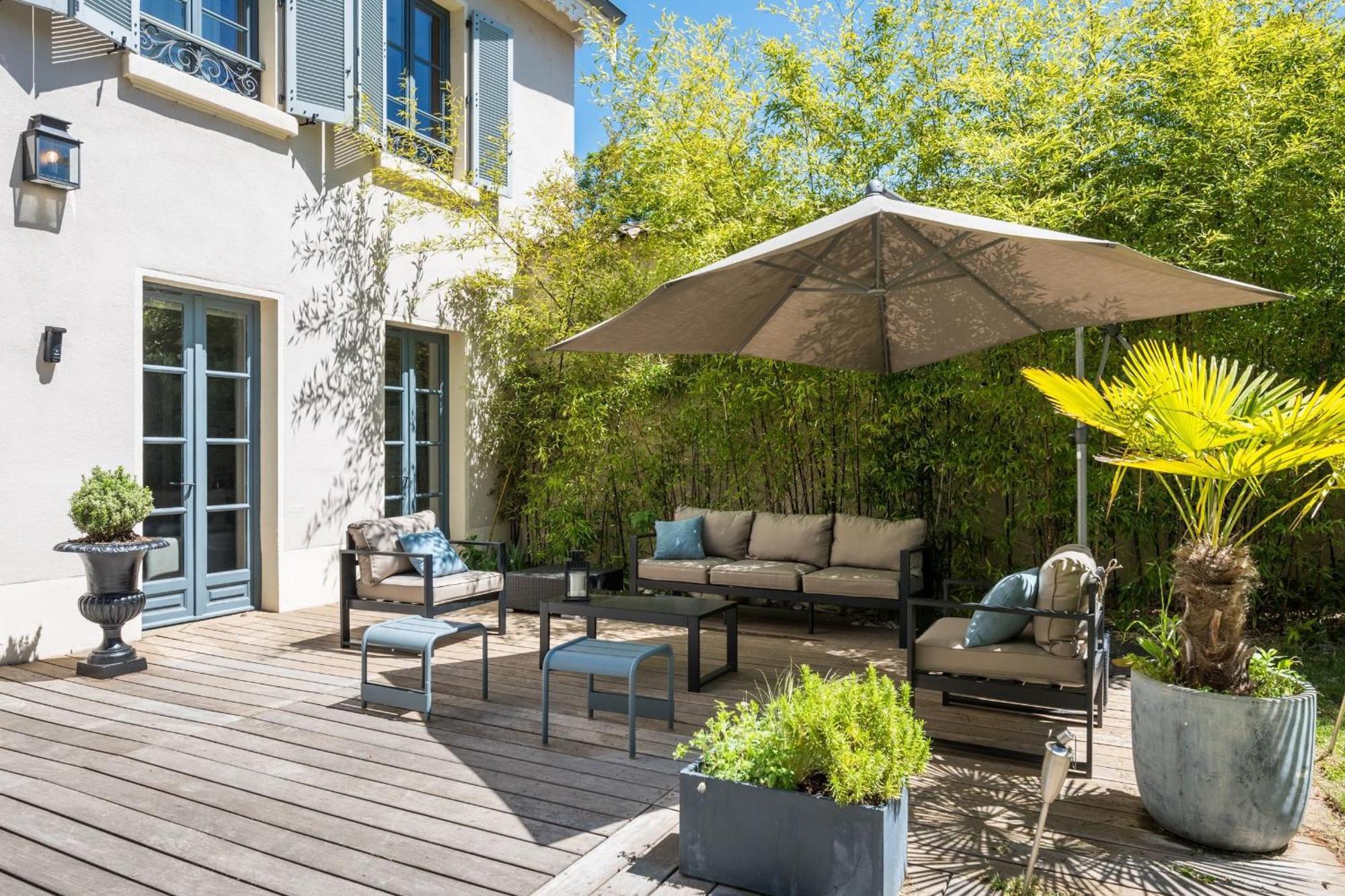 Villa Le Cedre Du Liban -urban Chic House In The *