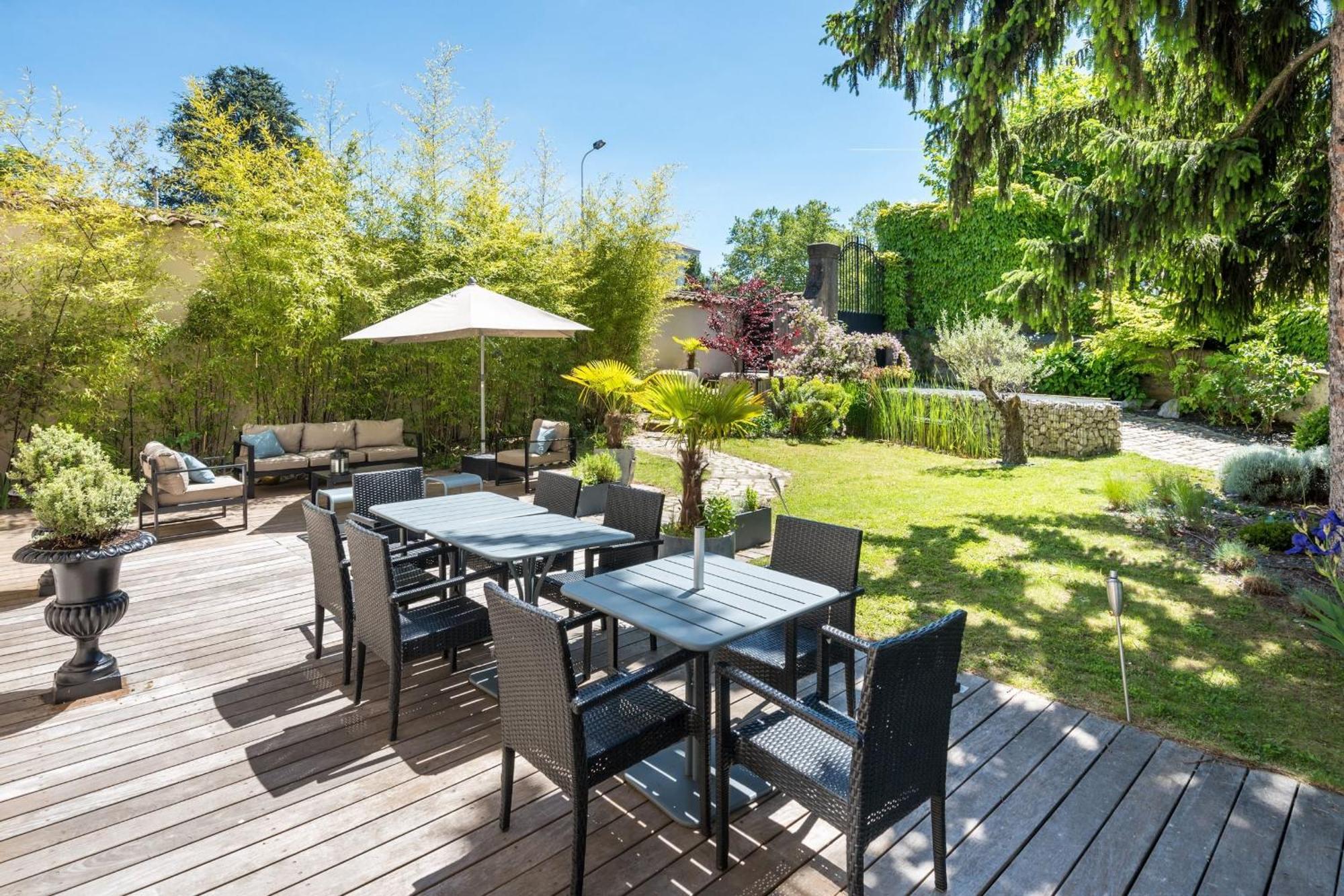 Villa Le Cedre Du Liban -urban Chic House In The Lyon