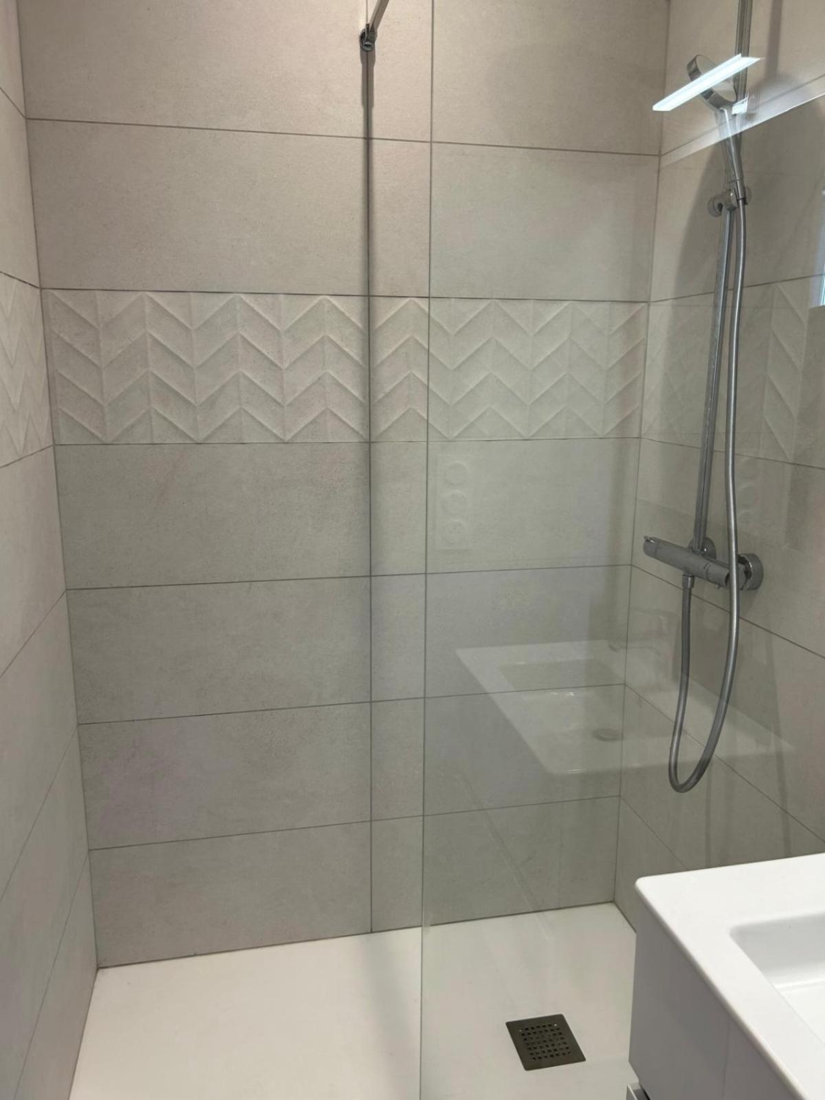 Apartment Independant Climatise A 8